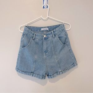 Retro Denim Shorts 26